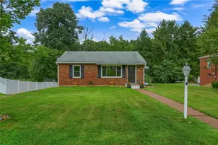 18 Longvue Cir, Economy, PA 15003 - Photo 3