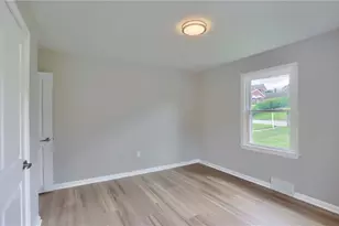 18 Longvue Cir, Economy, PA 15003 - Photo 25