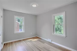 18 Longvue Cir, Economy, PA 15003 - Photo 19