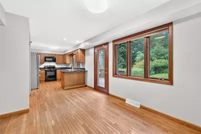 267 Kinvara Dr, Ross Twp, PA 15237 - Photo 9