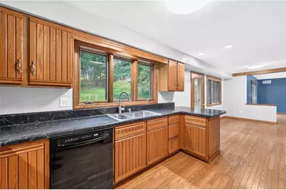 267 Kinvara Dr, Ross Twp, PA 15237 - Photo 15