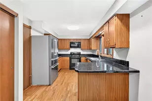267 Kinvara Dr, Ross Twp, PA 15237 - Photo 13
