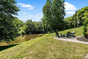 108 Carriage Hill Dr, Adams Township, PA 16046 - Photo 9