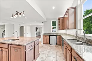 2587 Cole Rd, Pittsburgh, PA 15090 - Photo 17