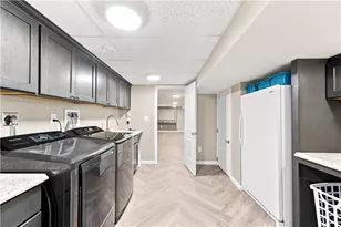 2587 Cole Rd, Pittsburgh, PA 15090 - Photo 43