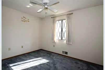 105 Williamsburg Dr, Elizabeth Twp/Boro, PA 15037 - Photo 27