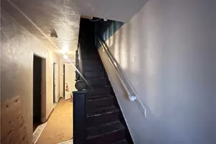 325 44th St, Pittsburgh, PA 15201 - Photo 25