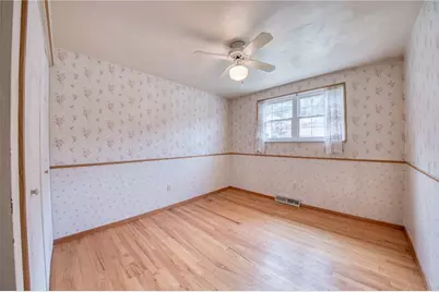 110 York Dr, Ross Twp, PA 15214 - Photo 11