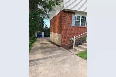 121 Knoll Dr, Pittsburgh, PA 15147 - Photo 3