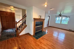 121 Knoll Dr, Pittsburgh, PA 15147 - Photo 17