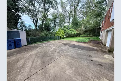121 Knoll Dr, Pittsburgh, PA 15147 - Photo 17