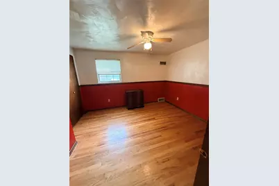 121 Knoll Dr, Pittsburgh, PA 15147 - Photo 11
