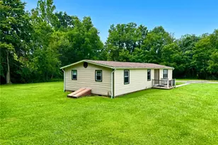 810 Alborn Ave, Shenango Township, PA 16101 - Photo 3