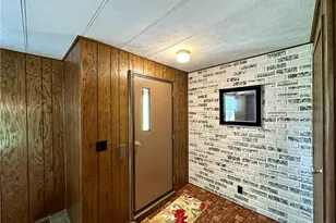 810 Alborn Ave, Shenango Township, PA 16101 - Photo 11