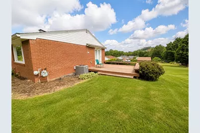 124 Tanglewood Dr, Middlesex Township, PA 16059 - Photo 3