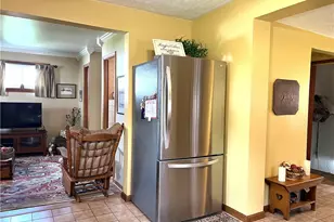 2207 Delaware Ave, New Castle, PA 16105 - Photo 7