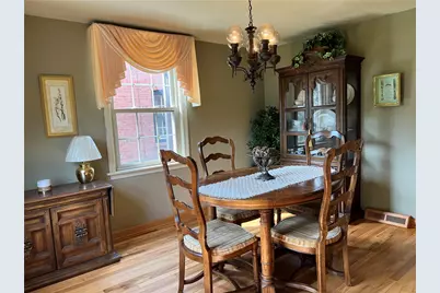 2207 Delaware Ave, New Castle, PA 16105 - Photo 9