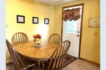 2207 Delaware Ave, New Castle, PA 16105 - Photo 5