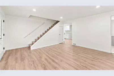 779 Darlington St, Collier Township, PA 15106 - Photo 7