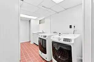 779 Darlington St, Collier Township, PA 15106 - Photo 37