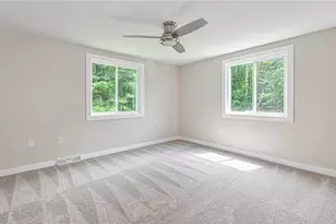 10022 Oakridge Dr, Pittsburgh, PA 15090 - Photo 29