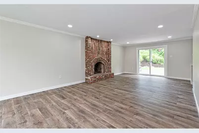 10022 Oakridge Dr, Pittsburgh, PA 15090 - Photo 17