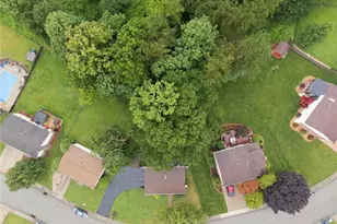 454 Rosanne Dr, Pittsburgh, PA 15147 - Photo 29