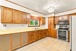 488 Bloom Rd, Quemahoning Township, PA 15936 - Photo 15