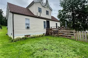 354 First St, North Huntingdon, PA 15642 - Photo 5