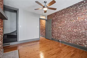 4819 Blackberry Wy, Pittsburgh, PA 15201 - Photo 21
