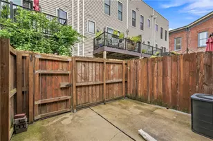 4819 Blackberry Wy, Pittsburgh, PA 15201 - Photo 27