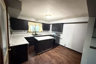 114 Riverview Blvd, West Mifflin, PA 15120 - Photo 7