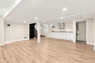 13 Cypress Dr, Carnegie, PA 15106 - Photo 3