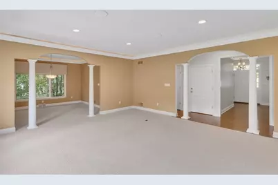 9731 Harmony Dr, Pittsburgh, PA 15237 - Photo 15