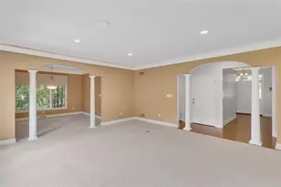 9731 Harmony Dr, Pittsburgh, PA 15237 - Photo 15