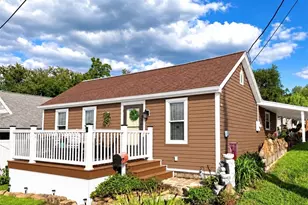 4 Hayes St, Dunbar, PA 15431 - Photo 1