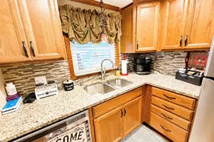 4 Hayes St, Dunbar, PA 15431 - Photo 7