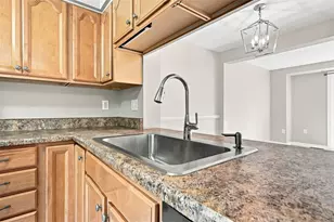 902 Lynwood, Cranberry Township, PA 16066 - Photo 9