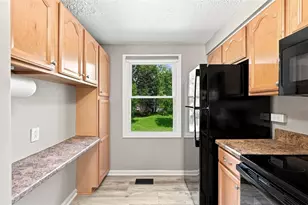 902 Lynwood, Cranberry Township, PA 16066 - Photo 11