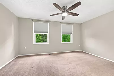 902 Lynwood, Cranberry Township, PA 16066 - Photo 17
