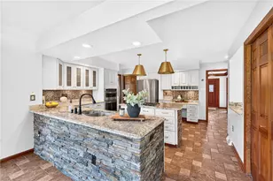 2605 Barnes Dr, Moon/Crescent Twp, PA 15108 - Photo 9