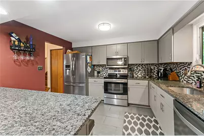 5162 Lantern Hill Dr, Pittsburgh, PA 15236 - Photo 5