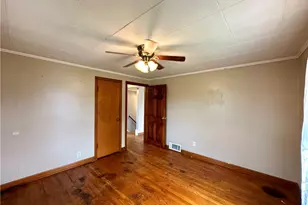 509 Deemer Ave, Ellport, PA 16117 - Photo 15