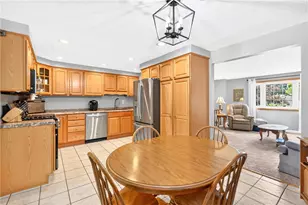 1909 Michren Cir, South Park, PA 15129 - Photo 3