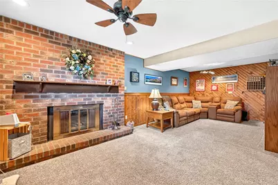 1909 Michren Cir, South Park, PA 15129 - Photo 15
