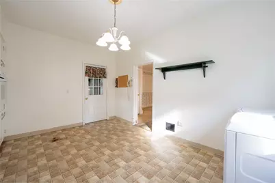 224 Irving Ave, Latrobe, PA 15650 - Photo 9