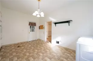 224 Irving Ave, Latrobe, PA 15650 - Photo 9