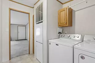 802 Elk Dr, Cranberry Township, PA 16066 - Photo 19