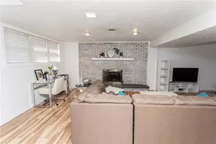 302 Virginia Cir, South Union Township, PA 15401 - Photo 19