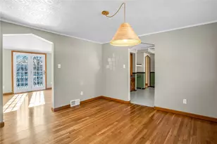210 Linden Ave, Pittsburgh, PA 15238 - Photo 11